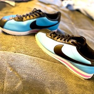 Mens Nike cortez size 10